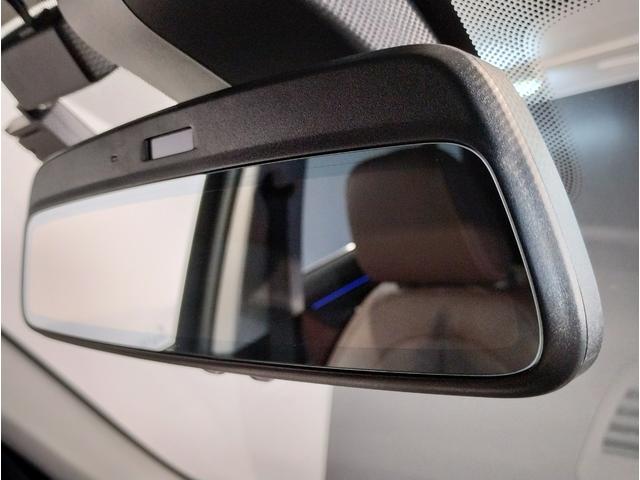 Ｘ１ ｘＤｒｉｖｅ　１８ｄ　ｘライン　後期モデル　モカレザー　シートヒーター　アクティブクルーズコントロール　純正ＨＤＤナビ　バックカメラ　障害物センサー　電動シート　電動リアゲート　ＬＥＤライト　ミラーＥＴＣ　スマートキー　純正１８ＡＷ（50枚目）