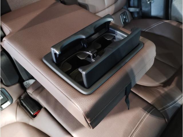 Ｘ１ ｘＤｒｉｖｅ　１８ｄ　ｘライン　後期モデル　モカレザー　シートヒーター　アクティブクルーズコントロール　純正ＨＤＤナビ　バックカメラ　障害物センサー　電動シート　電動リアゲート　ＬＥＤライト　ミラーＥＴＣ　スマートキー　純正１８ＡＷ（53枚目）