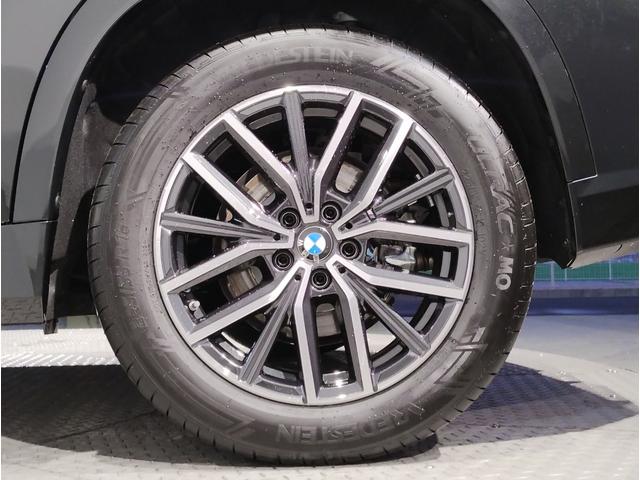 Ｘ１ ｘＤｒｉｖｅ　２０ｄ　Ｍスポーツ　サンルーフ　ヘッドアップディスプレイ　シートヒーター　ＡＣＣ　カーブドディスプレイ　全周囲カメラ　パドルシフト　電動リアゲート　電動シート　衝突軽減ブレーキ　アンビエントライト　ＬＥＤヘッドライト（22枚目）