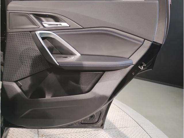 Ｘ１ ｘＤｒｉｖｅ　２０ｄ　Ｍスポーツ　サンルーフ　ヘッドアップディスプレイ　シートヒーター　ＡＣＣ　カーブドディスプレイ　全周囲カメラ　パドルシフト　電動リアゲート　電動シート　衝突軽減ブレーキ　アンビエントライト　ＬＥＤヘッドライト（46枚目）