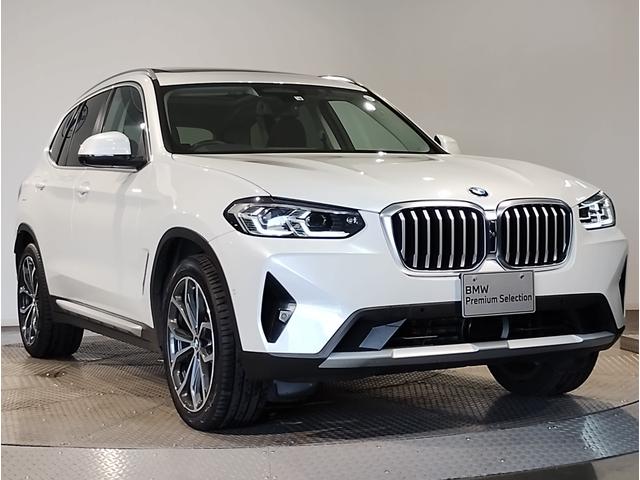 Ｘ３ ｘＤｒｉｖｅ　２０ｄ　モカレザー　電動パノラマサンルーフ　ステアリングヒーター　ベンチレーションシート　全周囲カメラ　純正２０インチアルミ　後席サンシェード　電動リアゲート　ＬＥＤヘッドライト　追従型クルーズコントロール（6枚目）
