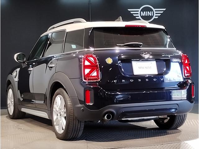 ＭＩＮＩ クーパーＳ　Ｅ　クロスオーバー　オール４　後期モデル　デジタルメーター　追従式クルーズコントロール　ヘッドアップディスプレイ　バックカメラ　障害物センサー　電動テールゲート　純正ナビ　シートヒーター　ＬＥＤヘッドライト　コンフォートアクセス（6枚目）
