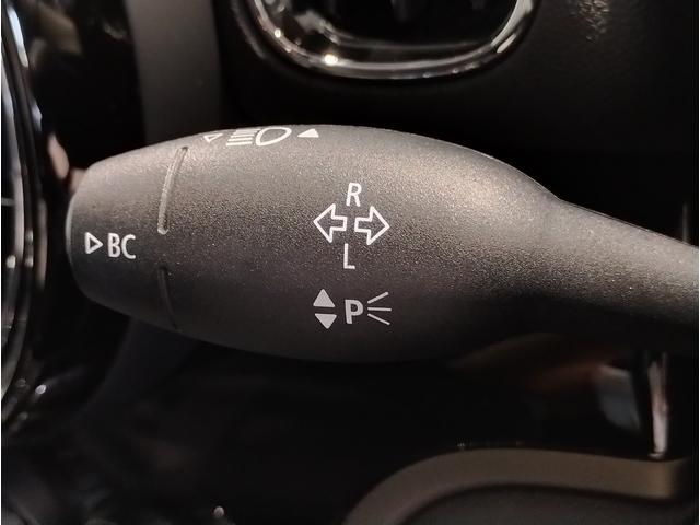 ＭＩＮＩ クーパーＳ　Ｅ　クロスオーバー　オール４　後期モデル　デジタルメーター　追従式クルーズコントロール　ヘッドアップディスプレイ　バックカメラ　障害物センサー　電動テールゲート　純正ナビ　シートヒーター　ＬＥＤヘッドライト　コンフォートアクセス（26枚目）