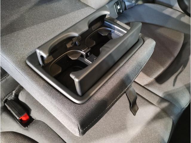 ＭＩＮＩ クーパーＳ　Ｅ　クロスオーバー　オール４　後期モデル　デジタルメーター　追従式クルーズコントロール　ヘッドアップディスプレイ　バックカメラ　障害物センサー　電動テールゲート　純正ナビ　シートヒーター　ＬＥＤヘッドライト　コンフォートアクセス（28枚目）