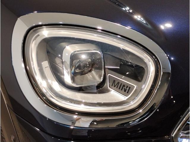 ＭＩＮＩ クーパーＳ　Ｅ　クロスオーバー　オール４　後期モデル　デジタルメーター　追従式クルーズコントロール　ヘッドアップディスプレイ　バックカメラ　障害物センサー　電動テールゲート　純正ナビ　シートヒーター　ＬＥＤヘッドライト　コンフォートアクセス（40枚目）