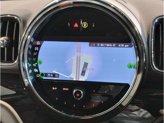 ＭＩＮＩ クーパーＳ　Ｅ　クロスオーバー　オール４　後期モデル　デジタルメーター　追従式クルーズコントロール　ヘッドアップディスプレイ　バックカメラ　障害物センサー　電動テールゲート　純正ナビ　シートヒーター　ＬＥＤヘッドライト　コンフォートアクセス（49枚目）
