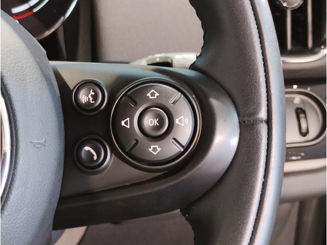 ＭＩＮＩ クーパーＳ　Ｅ　クロスオーバー　オール４　後期モデル　デジタルメーター　追従式クルーズコントロール　ヘッドアップディスプレイ　バックカメラ　障害物センサー　電動テールゲート　純正ナビ　シートヒーター　ＬＥＤヘッドライト　コンフォートアクセス（57枚目）