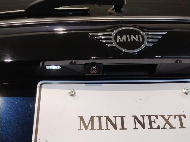 ＭＩＮＩ クーパーＳ　Ｅ　クロスオーバー　オール４　後期モデル　デジタルメーター　追従式クルーズコントロール　ヘッドアップディスプレイ　バックカメラ　障害物センサー　電動テールゲート　純正ナビ　シートヒーター　ＬＥＤヘッドライト　コンフォートアクセス（62枚目）