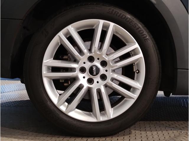 ＭＩＮＩ クーパーＳ　Ｅ　クロスオーバー　オール４　後期モデル　デジタルメーター　追従式クルーズコントロール　ヘッドアップディスプレイ　バックカメラ　障害物センサー　電動テールゲート　純正ナビ　シートヒーター　ＬＥＤヘッドライト　コンフォートアクセス（65枚目）