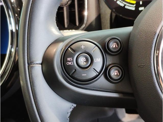 ＭＩＮＩ クーパーＳ　Ｅ　クロスオーバー　オール４　後期モデル　デジタルメーター　追従式クルーズコントロール　ヘッドアップディスプレイ　バックカメラ　障害物センサー　電動テールゲート　純正ナビ　シートヒーター　ＬＥＤヘッドライト　コンフォートアクセス（67枚目）