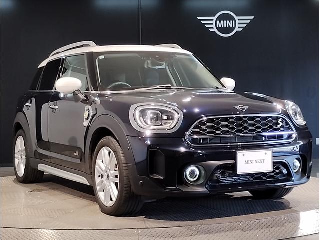 ＭＩＮＩ クーパーＳ　Ｅ　クロスオーバー　オール４　後期モデル　デジタルメーター　追従式クルーズコントロール　ヘッドアップディスプレイ　バックカメラ　障害物センサー　電動テールゲート　純正ナビ　シートヒーター　ＬＥＤヘッドライト　コンフォートアクセス（70枚目）