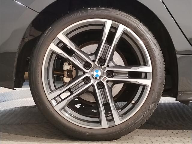 １シリーズ １１８ｉ　Ｍスポーツ　追従式クルーズコントロール　純正ＨＤＤナビ　バックカメラ　障害物センサー　電動シート　電動テールゲート　ＬＥＤヘッドライト　コンフォートアクセス　純正１８インチＡＷ　ライブコックピット　元レンタ（20枚目）