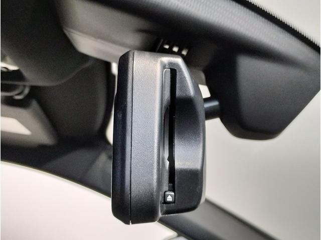 １シリーズ １１８ｉ　Ｍスポーツ　追従式クルーズコントロール　純正ＨＤＤナビ　バックカメラ　障害物センサー　電動シート　電動テールゲート　ＬＥＤヘッドライト　コンフォートアクセス　純正１８インチＡＷ　ライブコックピット　元レンタ（21枚目）
