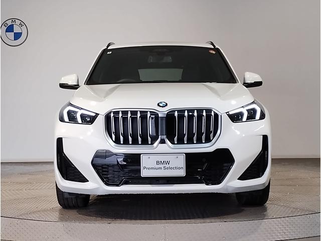 Ｘ１ ｘＤｒｉｖｅ　２０ｄ　Ｍスポーツ　デモレンタ　１オーナー　カーブドディスプレイ　全周囲カメラ　ヘッドアップディスプレイ　電動シート　電動リアゲート　パドルシフト　追従式クルコン　ＬＥＤライト　ＥＴＣ　シートヒーター　純正１８インチＡＷ（5枚目）