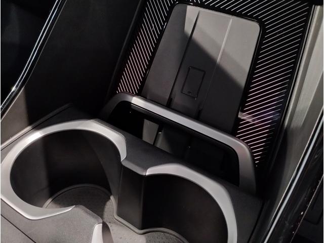 Ｘ１ ｘＤｒｉｖｅ　２０ｄ　Ｍスポーツ　デモレンタ　１オーナー　カーブドディスプレイ　全周囲カメラ　ヘッドアップディスプレイ　電動シート　電動リアゲート　パドルシフト　追従式クルコン　ＬＥＤライト　ＥＴＣ　シートヒーター　純正１８インチＡＷ（49枚目）