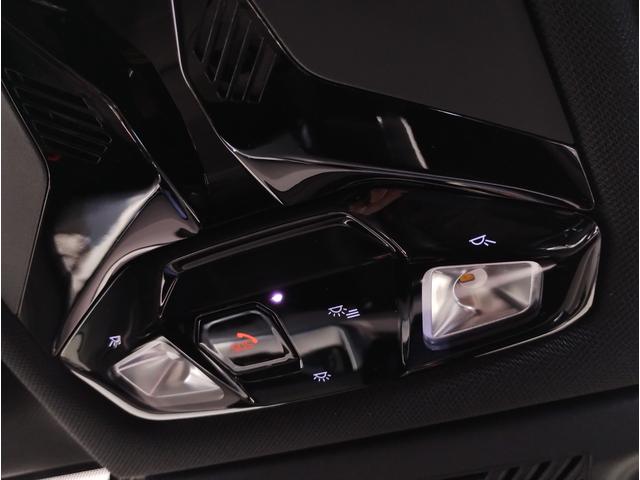 Ｘ１ ｘＤｒｉｖｅ　２０ｄ　Ｍスポーツ　デモレンタ　１オーナー　カーブドディスプレイ　全周囲カメラ　ヘッドアップディスプレイ　電動シート　電動リアゲート　パドルシフト　追従式クルコン　ＬＥＤライト　ＥＴＣ　シートヒーター　純正１８インチＡＷ（51枚目）