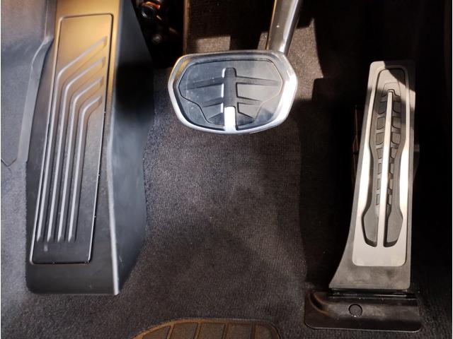 Ｘ１ ｘＤｒｉｖｅ　２０ｄ　Ｍスポーツ　デモレンタ　１オーナー　カーブドディスプレイ　全周囲カメラ　ヘッドアップディスプレイ　電動シート　電動リアゲート　パドルシフト　追従式クルコン　ＬＥＤライト　ＥＴＣ　シートヒーター　純正１８インチＡＷ（56枚目）