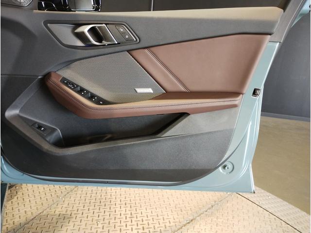 1シリーズ 120d ハイラインパッケージ 弊社元デモカー 1オーナー harman/kardon ヘッドアップディスプレイ 全周囲カメラ モカレザー 衝突軽減ブレーキ 追従式クルーズコントロール 電動リアゲート ハイラインパッケージ(43枚目)