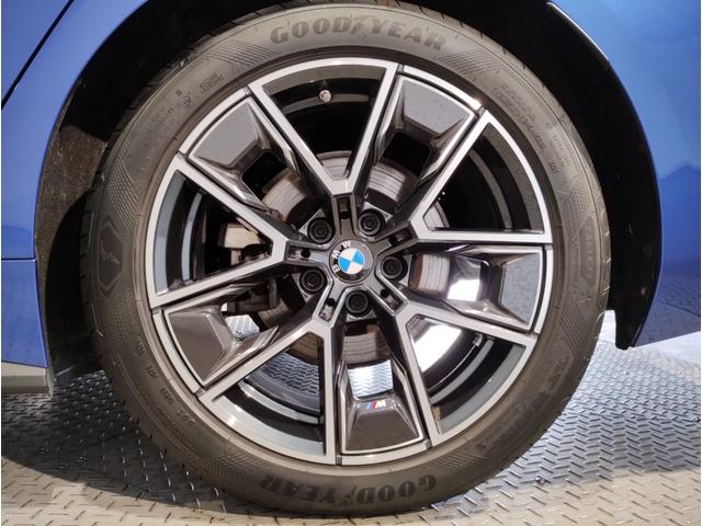 4シリーズ 420iグランクーペ Mスポーツ 1オーナー 後期モデル カーブドディスプレイ 後期ステアリング 全周囲カメラ 電動リアゲート ヘッドアップディスプレイ 電動シート 衝突軽減ブレーキ シートヒーター パドルシフト アンビエントライト(26枚目)