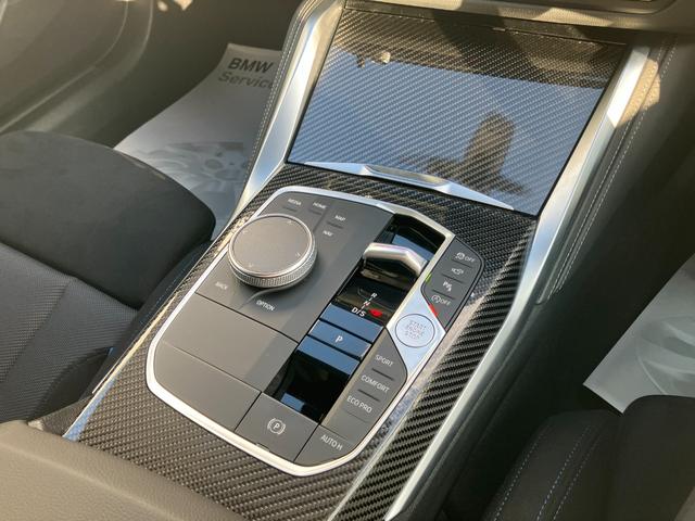 4シリーズ 420iグランクーペ Mスポーツ 弊社デモカー 後期モデル Harmankardonスピーカー カーブドディスプレイ 全周囲カメラ ヘッドアップディスプレイ シートヒータ 電動シート 電動リアゲート ACC パドルシフト 後期ハンドル(9枚目)