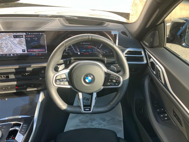 4シリーズ 420iグランクーペ Mスポーツ 弊社デモカー 後期モデル Harmankardonスピーカー カーブドディスプレイ 全周囲カメラ ヘッドアップディスプレイ シートヒータ 電動シート 電動リアゲート ACC パドルシフト 後期ハンドル(15枚目)