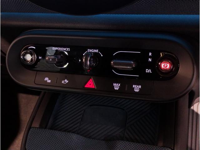 ＭＩＮＩ カントリーマンＳオール４　フェイバリット・トリム　デモレンタ　ワンオーナー　Ｍパッケージ　フェイバリットトリム　ハーマンカードン　電動シート　電動テールゲート　１９インチＡＷ　全周囲カメラ　障害物センサー　追従式クルコン　ヘッドアップディスプレイ（15枚目）