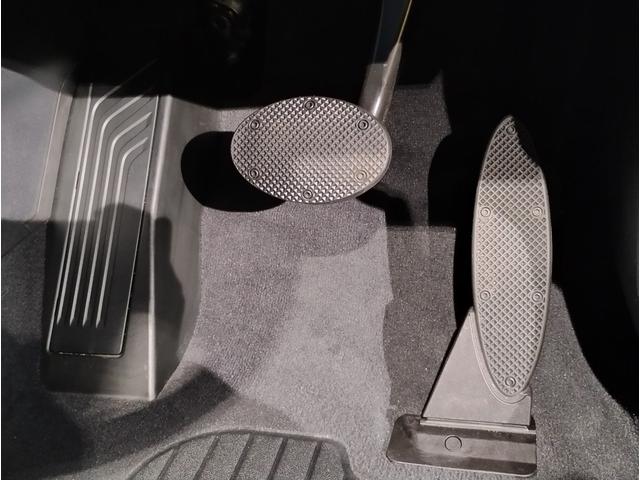 ＭＩＮＩ カントリーマンＳオール４　フェイバリット・トリム　デモレンタ　ワンオーナー　Ｍパッケージ　フェイバリットトリム　ハーマンカードン　電動シート　電動テールゲート　１９インチＡＷ　全周囲カメラ　障害物センサー　追従式クルコン　ヘッドアップディスプレイ（31枚目）