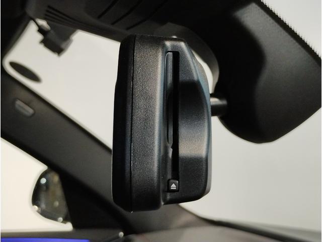 X4 xDrive 20d Mスポーツ 後期モデル ワンオーナー 全周囲カメラ 障害物センサー 追従式クルーズコントロール ヘッドアップディスプレイ LEDヘッドライト ブラックレザー シートヒーター 電動シート 電動テールゲート ETC(26枚目)