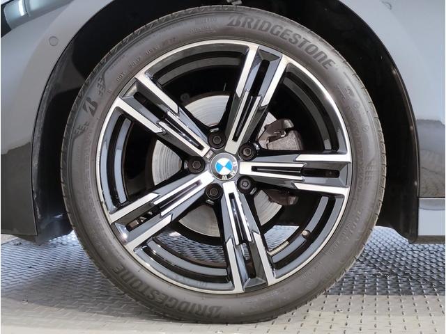 3シリーズ 320d xDrive Mスポーツ ワンオーナー コニャックレザー シートヒーター 全周囲カメラ 追従型クルコン ヘッドアップディスプレイ パドルシフト ワイヤレスチャージ LEDヘッドライト 電動リアゲート 純正18インチアルミ(22枚目)