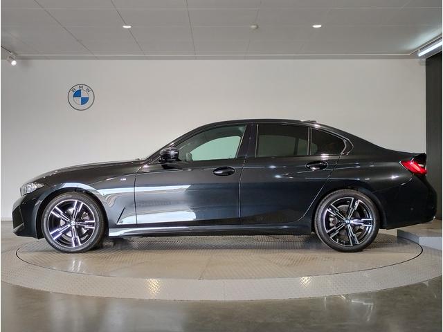 3シリーズ 320d xDrive Mスポーツ ワンオーナー コニャックレザー シートヒーター 全周囲カメラ 追従型クルコン ヘッドアップディスプレイ パドルシフト ワイヤレスチャージ LEDヘッドライト 電動リアゲート 純正18インチアルミ(24枚目)