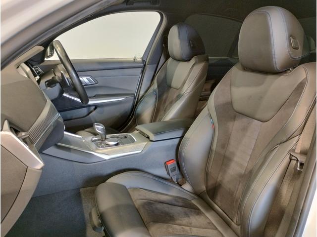 ☆ご来店頂くのお客様へ☆電車でお越しの際は『箕面萱野駅』までお越し頂き、『南出入口』より徒歩約５分で御座います。詳しくはスタッフまでお尋ねください。☆お車でお越しの際は店舗駐車場が御座います☆