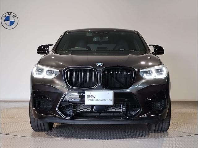 Ｘ４ Ｍ コンペティション　５１０馬力　ＭドライバーズＰ　カーボンインテリア　Ｍブレーキ　ハーマンカードン　ブラックレザー　シートヒーター　ベンチレーションシート　ＬＥＤヘッドライト　２１インチＡＷ　追従式クルコン　全周囲カメラ（11枚目）