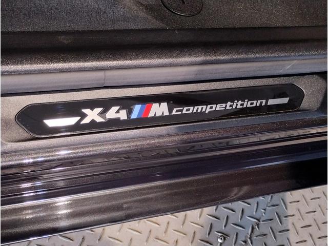 Ｘ４ Ｍ コンペティション　５１０馬力　ＭドライバーズＰ　カーボンインテリア　Ｍブレーキ　ハーマンカードン　ブラックレザー　シートヒーター　ベンチレーションシート　ＬＥＤヘッドライト　２１インチＡＷ　追従式クルコン　全周囲カメラ（26枚目）