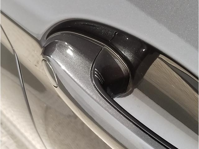 Ｘ４ Ｍ コンペティション　５１０馬力　ＭドライバーズＰ　カーボンインテリア　Ｍブレーキ　ハーマンカードン　ブラックレザー　シートヒーター　ベンチレーションシート　ＬＥＤヘッドライト　２１インチＡＷ　追従式クルコン　全周囲カメラ（40枚目）