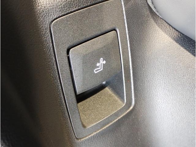 Ｘ４ Ｍ コンペティション　５１０馬力　ＭドライバーズＰ　カーボンインテリア　Ｍブレーキ　ハーマンカードン　ブラックレザー　シートヒーター　ベンチレーションシート　ＬＥＤヘッドライト　２１インチＡＷ　追従式クルコン　全周囲カメラ（77枚目）