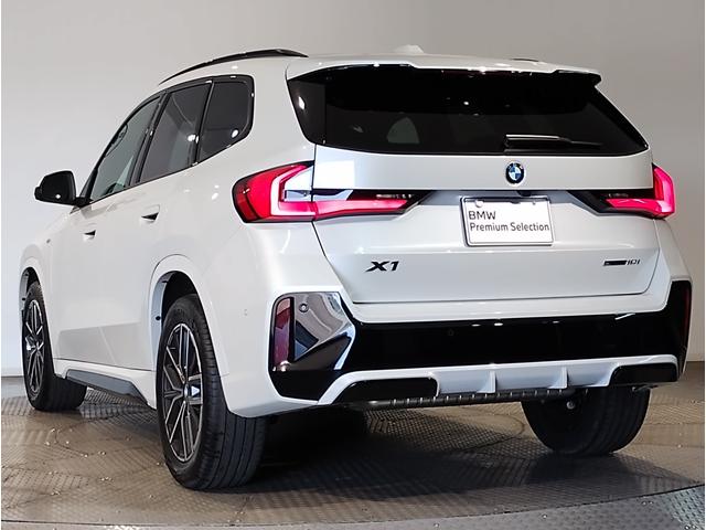 X1 sDrive 18i Mスポーツ 元弊社デモカー ワンオーナー 全周囲カメラ 障害物センサー 追従式クルコン ヘッドアップディスプレイ 電動シート シートヒーター 電動テールゲート コンフォートアクセス LEDヘッドライト ETC(6枚目)