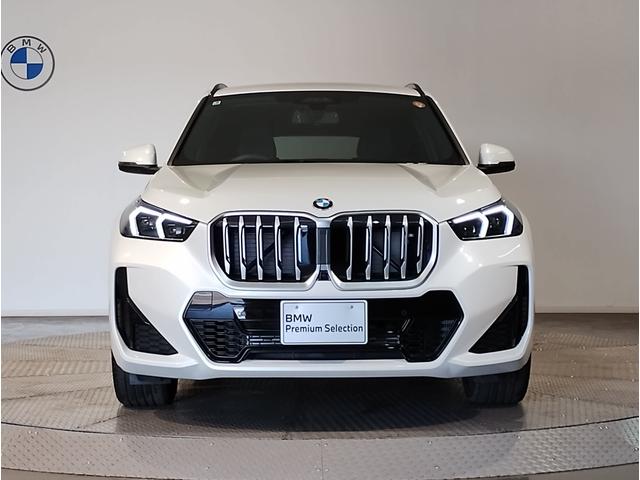 X1 sDrive 18i Mスポーツ 元弊社デモカー ワンオーナー 全周囲カメラ 障害物センサー 追従式クルコン ヘッドアップディスプレイ 電動シート シートヒーター 電動テールゲート コンフォートアクセス LEDヘッドライト ETC(11枚目)