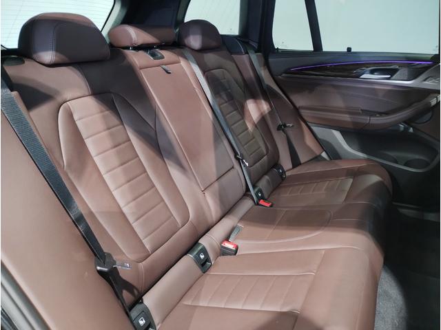 X3 M40d 後期モデル パノラマサンルーフ Mブレーキ Harmankardon モカレザー シートヒーター ハンドルヒーター リアアジャストメント 純正HDDナビ 全周囲 リアサイドローラー リア電動リアゲート(19枚目)