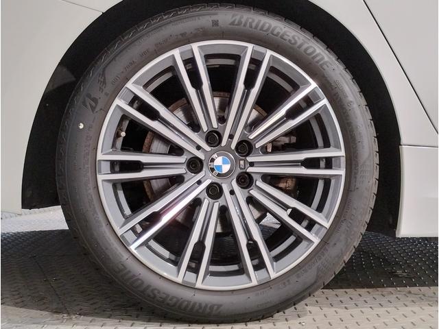３シリーズ ３２０ｉツーリング　Ｍスポーツ　ハイラインパッケージ　ワンオーナー　黒レザー　シートヒーター　ウッドパネル　パドルシフト　電動リアゲート　追従型クルーズコントロール　ワイヤレス充電　メモリ機能付パワーシート　ＬＥＤヘッドライト　パーキングアシストプラス（20枚目）