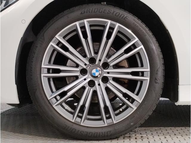 ３シリーズ ３２０ｉツーリング　Ｍスポーツ　ハイラインパッケージ　ワンオーナー　黒レザー　シートヒーター　ウッドパネル　パドルシフト　電動リアゲート　追従型クルーズコントロール　ワイヤレス充電　メモリ機能付パワーシート　ＬＥＤヘッドライト　パーキングアシストプラス（22枚目）