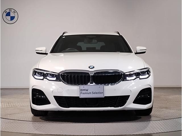 ３シリーズ ３２０ｉツーリング　Ｍスポーツ　ハイラインパッケージ　ワンオーナー　黒レザー　シートヒーター　ウッドパネル　パドルシフト　電動リアゲート　追従型クルーズコントロール　ワイヤレス充電　メモリ機能付パワーシート　ＬＥＤヘッドライト　パーキングアシストプラス（23枚目）