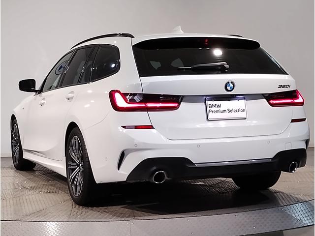 ３シリーズ ３２０ｉツーリング　Ｍスポーツ　ハイラインパッケージ　ワンオーナー　黒レザー　シートヒーター　ウッドパネル　パドルシフト　電動リアゲート　追従型クルーズコントロール　ワイヤレス充電　メモリ機能付パワーシート　ＬＥＤヘッドライト　パーキングアシストプラス（24枚目）