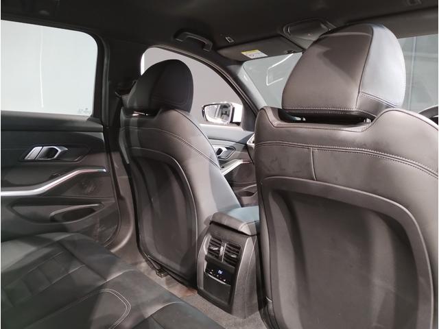 ３シリーズ ３２０ｉツーリング　Ｍスポーツ　ハイラインパッケージ　ワンオーナー　黒レザー　シートヒーター　ウッドパネル　パドルシフト　電動リアゲート　追従型クルーズコントロール　ワイヤレス充電　メモリ機能付パワーシート　ＬＥＤヘッドライト　パーキングアシストプラス（41枚目）