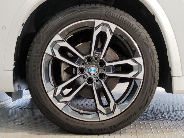 ☆ご来店頂くのお客様へ☆電車でお越しの際は『箕面萱野駅』までお越し頂き、『南出入口』より徒歩約５分で御座います。詳しくはスタッフまでお尋ねください。☆お車でお越しの際は店舗駐車場が御座います☆