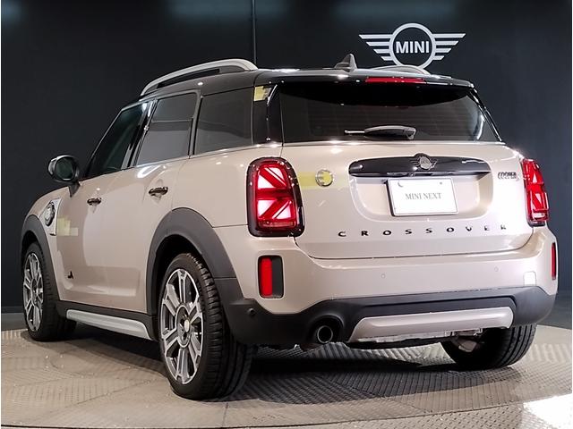 ☆ＭＩＮＩの車の始まりは大人四人がギリギリ乗れるコンパクトな車です！！今となっては３ナンバーですが、もともとは５