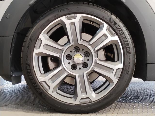 ☆オンライン商談受付中！☆御自宅で実車を確認頂きながらご商談可能で御座います。※詳細はスタッフまでご確認下さいませ。