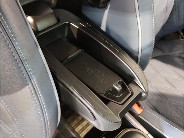 ＭＩＮＩは歴史的なレース【モンテカルロラリー】で２度の優勝！！規定違反による失格も含めれば３度の優勝を誇るれっきとしたレーシングカーです！