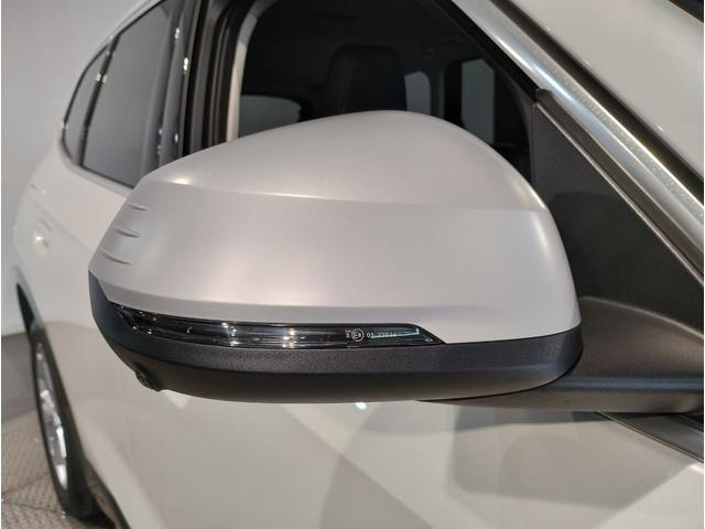 Ｘ１ ｘＤｒｉｖｅ　２０ｄ　ｘライン　ハイラインパッケージ　元レンタ　ブラックレザー　シートヒーター　カーブドディスプレイ　全周囲カメラ　障害物センサー　電動シート　電動リアゲート　追従式クルコン　ヘッドアップディスプレイ　ＬＥＤ　ＥＴＣ　純正１８インチＡＷ（12枚目）