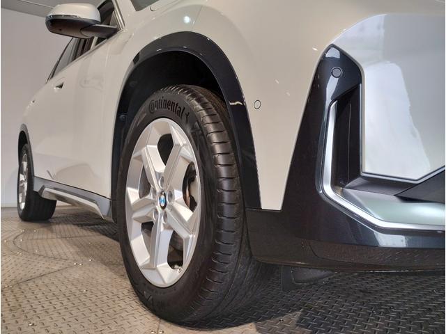 Ｘ１ ｘＤｒｉｖｅ　２０ｄ　ｘライン　ハイラインパッケージ　元レンタ　ブラックレザー　シートヒーター　カーブドディスプレイ　全周囲カメラ　障害物センサー　電動シート　電動リアゲート　追従式クルコン　ヘッドアップディスプレイ　ＬＥＤ　ＥＴＣ　純正１８インチＡＷ（15枚目）