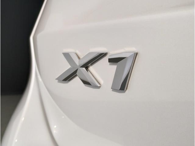 Ｘ１ ｘＤｒｉｖｅ　２０ｄ　ｘライン　ハイラインパッケージ　元レンタ　ブラックレザー　シートヒーター　カーブドディスプレイ　全周囲カメラ　障害物センサー　電動シート　電動リアゲート　追従式クルコン　ヘッドアップディスプレイ　ＬＥＤ　ＥＴＣ　純正１８インチＡＷ（21枚目）